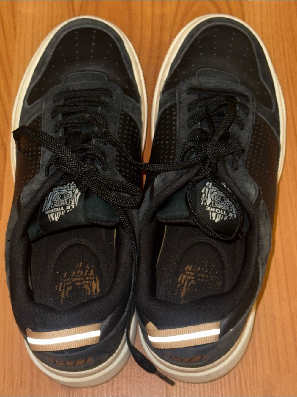 Le Tigre Midtown Platform Sneaker Black Women’s Size 8.5M